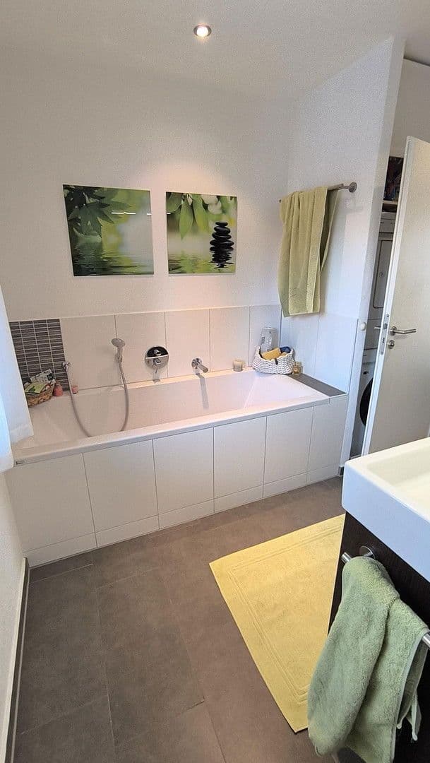 Prodej domu 174 m², pozemek 351 m², Miesbach, Bavorsko Prodej domu 174 m², pozemek 351 m², Miesbach, Bavorsko