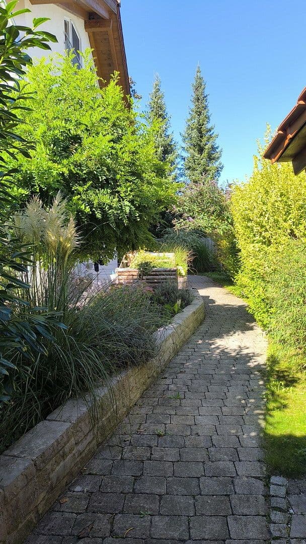 Prodej domu 174 m², pozemek 351 m², Miesbach, Bavorsko Prodej domu 174 m², pozemek 351 m², Miesbach, Bavorsko