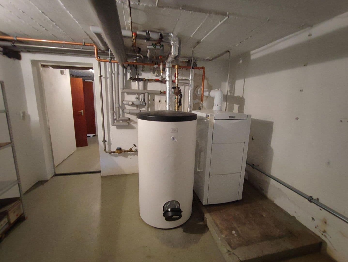 Prodej domu 626 m², pozemek 1.318 m², Sennfelder Straße 43, Gochsheim, Bavorsko Prodej domu 626 m², pozemek 1.318 m², Sennfelder Straße 43, Gochsheim, Bavorsko