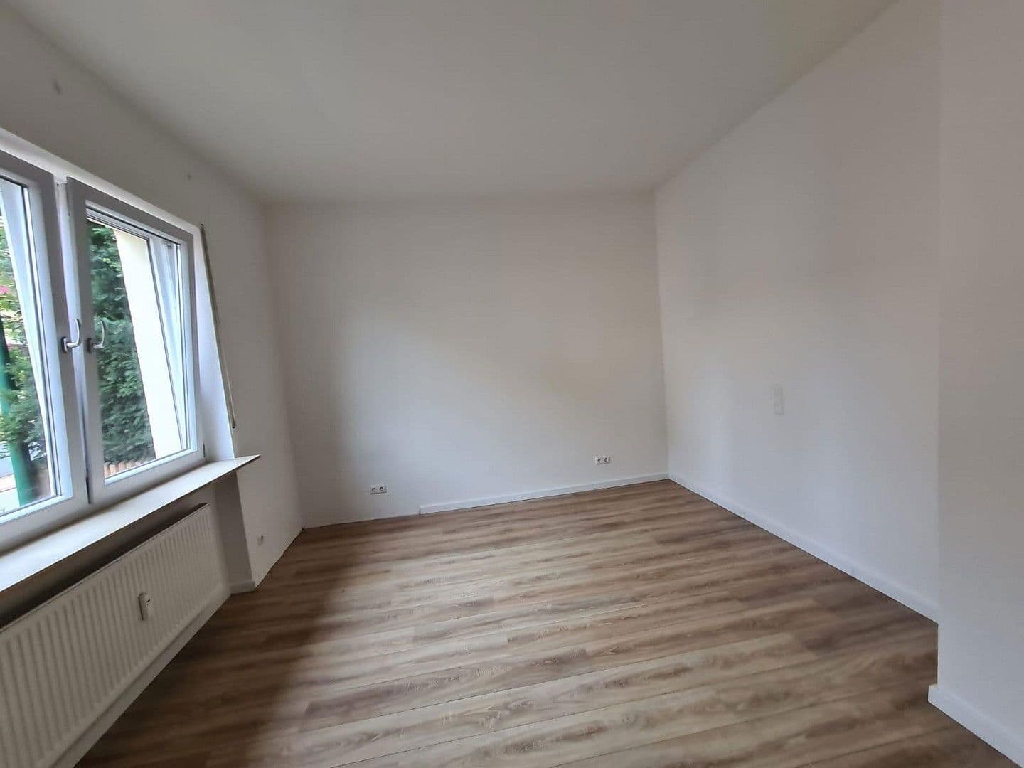 Pronájem bytu 3+1 80 m², Wormser Straße 24, Nackenheim, Porýní-Falc Pronájem bytu 3+1 80 m², Wormser Straße 24, Nackenheim, Porýní-Falc