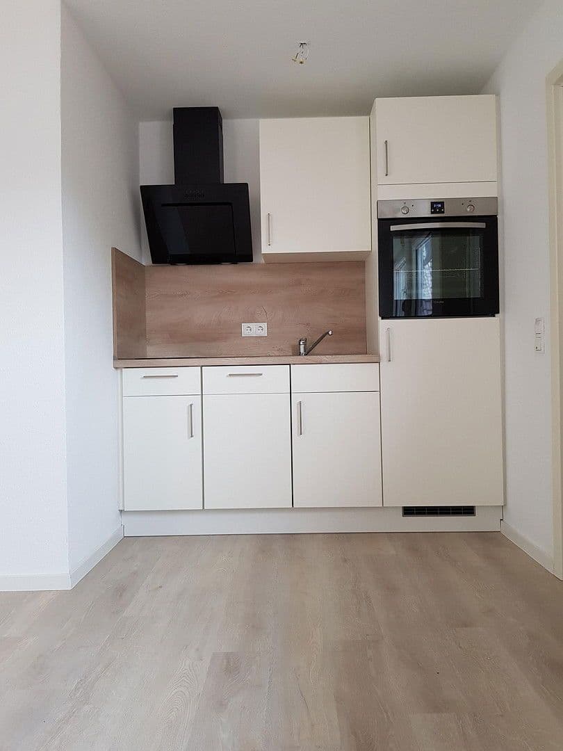 Pronájem bytu 2+1 30 m², Wormser Straße 24, Nackenheim, Porýní-Falc Pronájem bytu 2+1 30 m², Wormser Straße 24, Nackenheim, Porýní-Falc