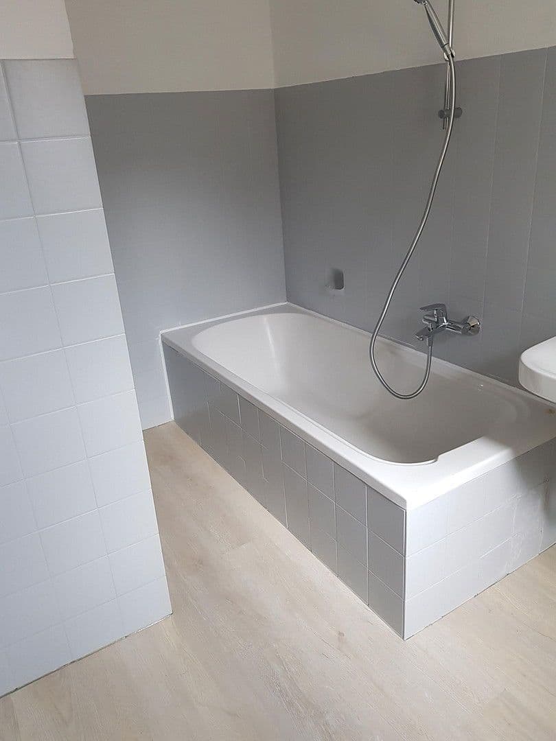 Pronájem bytu 2+1 30 m², Wormser Straße 24, Nackenheim, Porýní-Falc Pronájem bytu 2+1 30 m², Wormser Straße 24, Nackenheim, Porýní-Falc