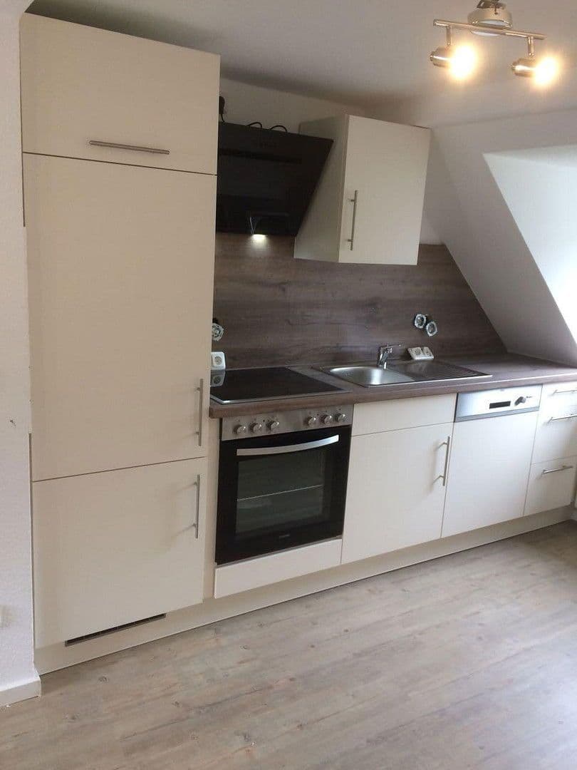 Pronájem bytu 2+1 50 m², Friedrich-Ebert-Straße 11, Kirn, Porýní-Falc Pronájem bytu 2+1 50 m², Friedrich-Ebert-Straße 11, Kirn, Porýní-Falc