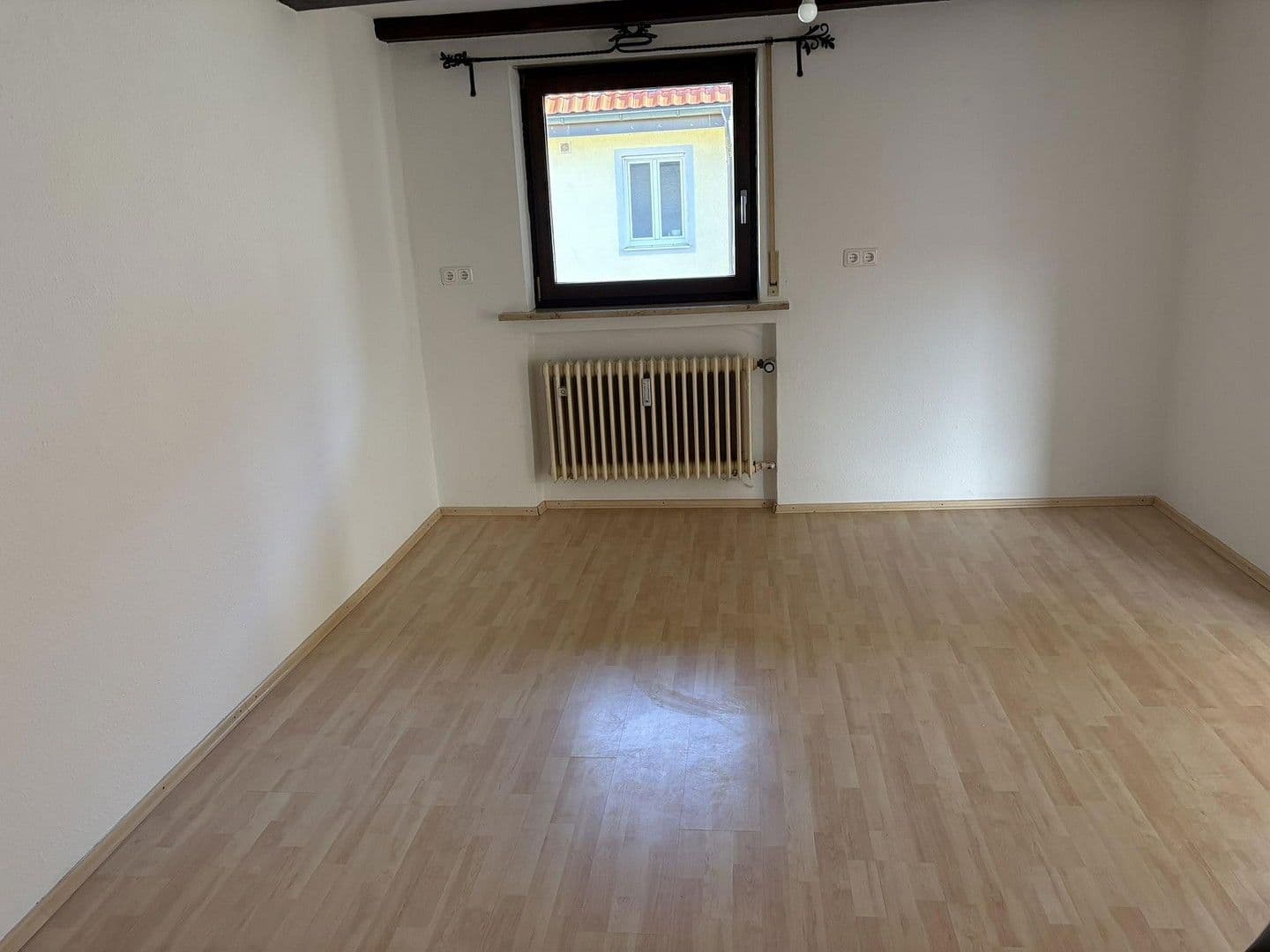 Pronájem bytu 3+kk 139 m², Blumenstraße 34, Karlsfeld, Bavorsko Pronájem bytu 3+kk 139 m², Blumenstraße 34, Karlsfeld, Bavorsko