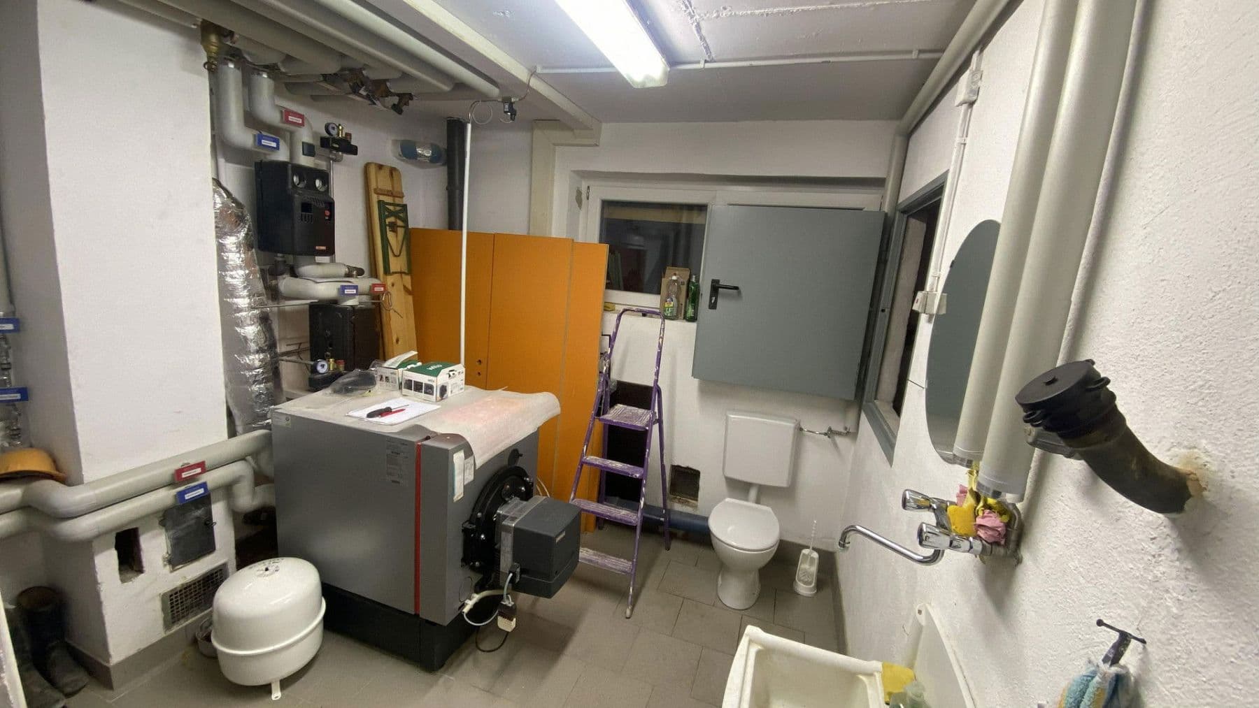 Prodej domu 576 m², pozemek 1.764 m², Tuninger Straße 36, Bad Dürrheim, Bádensko-Württembersko Prodej domu 576 m², pozemek 1.764 m², Tuninger Straße 36, Bad Dürrheim, Bádensko-Württembersko