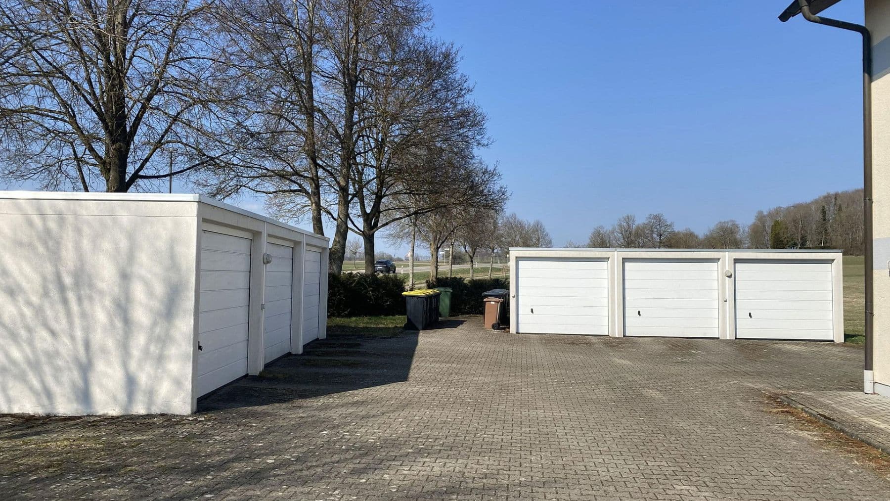 Prodej domu 576 m², pozemek 1.764 m², Tuninger Straße 36, Bad Dürrheim, Bádensko-Württembersko Prodej domu 576 m², pozemek 1.764 m², Tuninger Straße 36, Bad Dürrheim, Bádensko-Württembersko