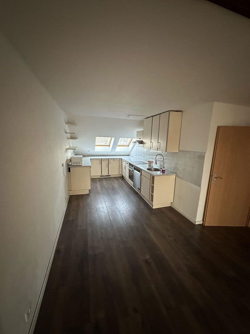 Pronájem bytu 4+1 120 m², Braunschweig, Dolní Sasko Pronájem bytu 4+1 120 m², Braunschweig, Dolní Sasko