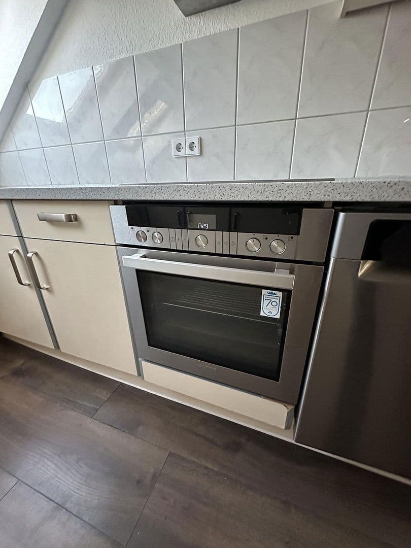 Pronájem bytu 4+1 120 m², Braunschweig, Dolní Sasko Pronájem bytu 4+1 120 m², Braunschweig, Dolní Sasko