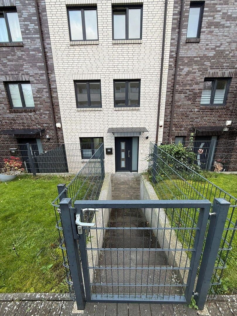 Pronájem domu 156 m², pozemek 174 m², Hamburg, Hamburg Pronájem domu 156 m², pozemek 174 m², Hamburg, Hamburg