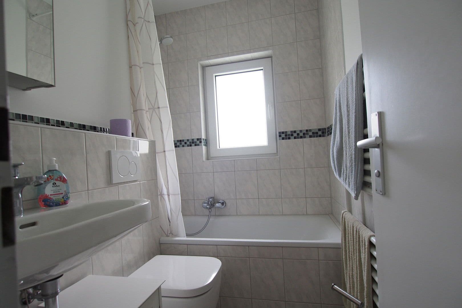 Pronájem bytu 1+1 19 m², Kreuzerweg 33, München, Bavorsko Pronájem bytu 1+1 19 m², Kreuzerweg 33, München, Bavorsko