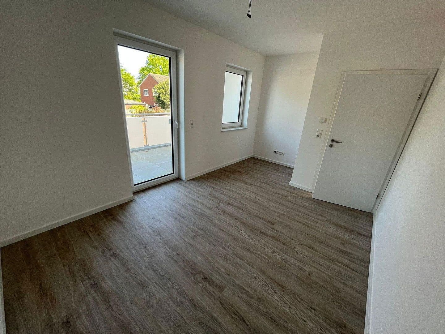 Pronájem bytu 3+1 134 m², Hundsmühler Str 157, Oldenburg-Eversten, Dolní Sasko Pronájem bytu 3+1 134 m², Hundsmühler Str 157, Oldenburg-Eversten, Dolní Sasko