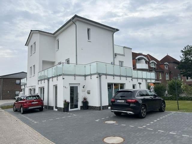 Pronájem bytu 3+1 134 m², Hundsmühler Str 157, Oldenburg-Eversten, Dolní Sasko Pronájem bytu 3+1 134 m², Hundsmühler Str 157, Oldenburg-Eversten, Dolní Sasko