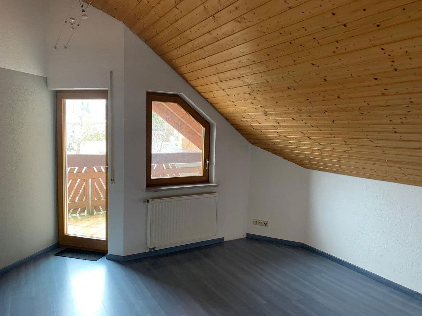 Prodej domu 174 m², pozemek 600 m², Sonnenstraße 11, Stetten am kalten Markt, Bádensko-Württembersko Prodej domu 174 m², pozemek 600 m², Sonnenstraße 11, Stetten am kalten Markt, Bádensko-Württembersko