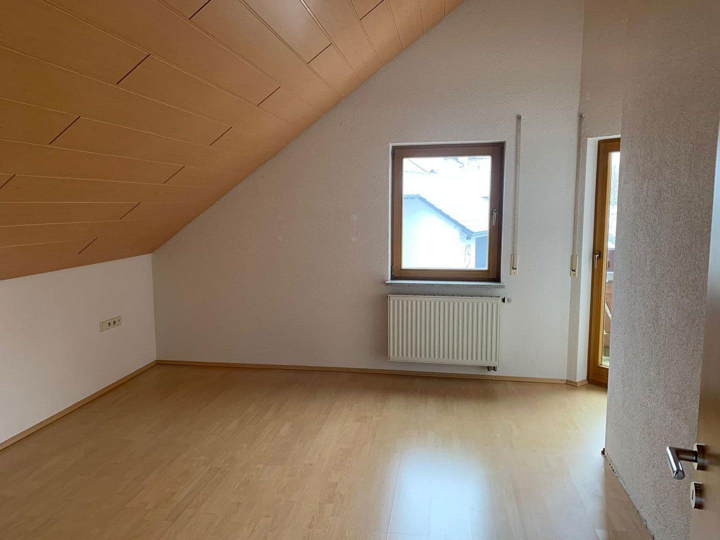 Prodej domu 174 m², pozemek 600 m², Sonnenstraße 11, Stetten am kalten Markt, Bádensko-Württembersko Prodej domu 174 m², pozemek 600 m², Sonnenstraße 11, Stetten am kalten Markt, Bádensko-Württembersko