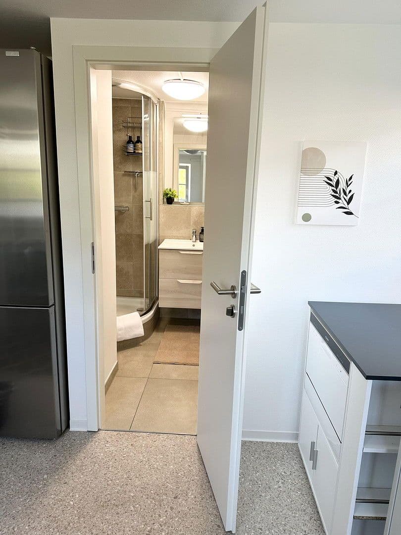 Pronájem bytu 2+1 43 m², Stuttgart, Bádensko-Württembersko Pronájem bytu 2+1 43 m², Stuttgart, Bádensko-Württembersko