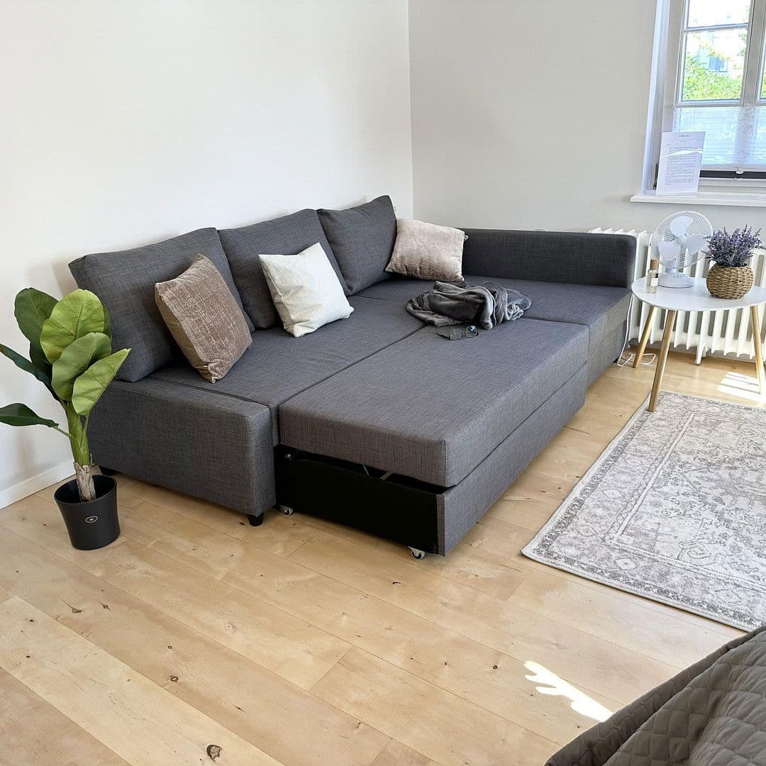 Pronájem bytu 2+1 43 m², Stuttgart, Bádensko-Württembersko Pronájem bytu 2+1 43 m², Stuttgart, Bádensko-Württembersko