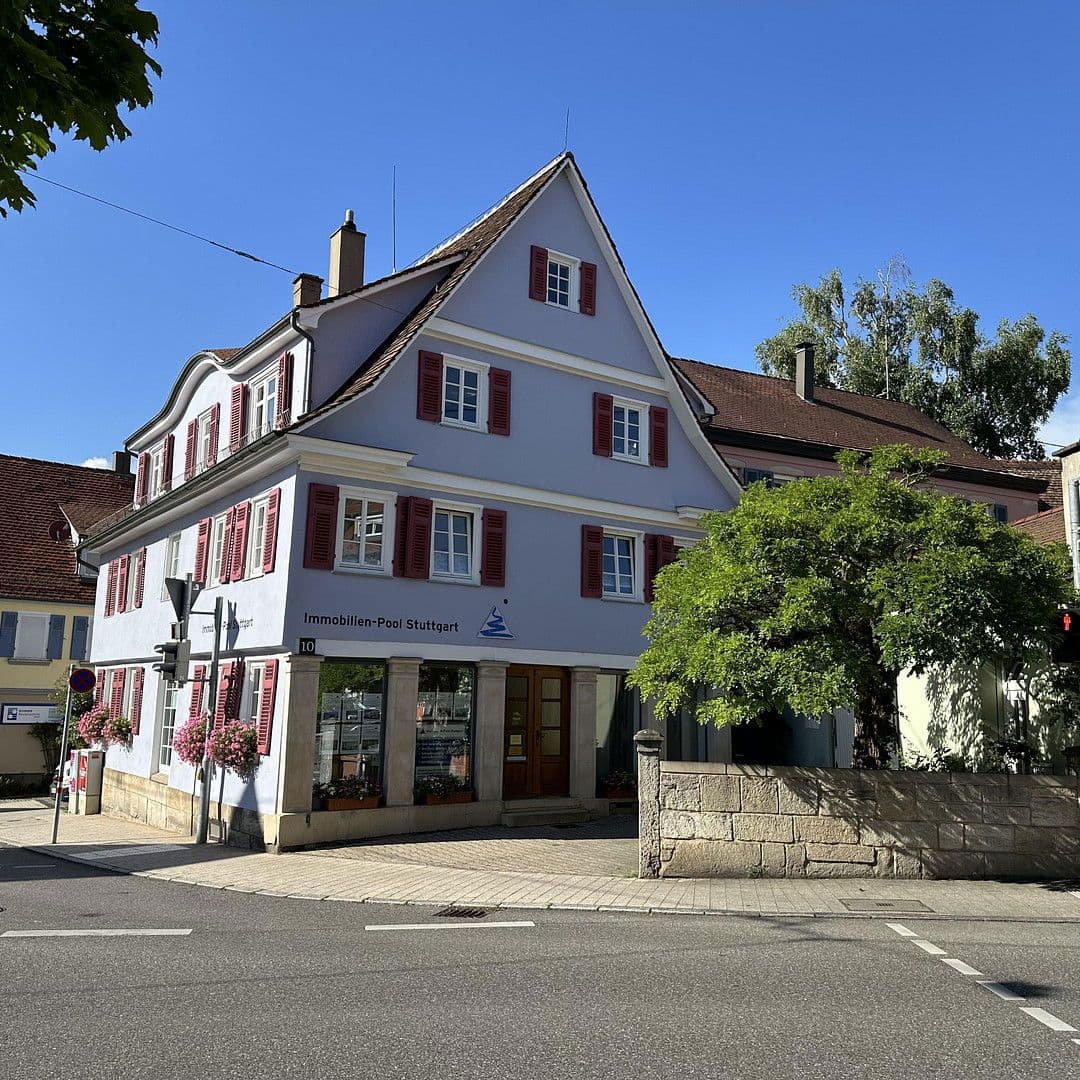 Pronájem bytu 2+1 43 m², Stuttgart, Bádensko-Württembersko Pronájem bytu 2+1 43 m², Stuttgart, Bádensko-Württembersko