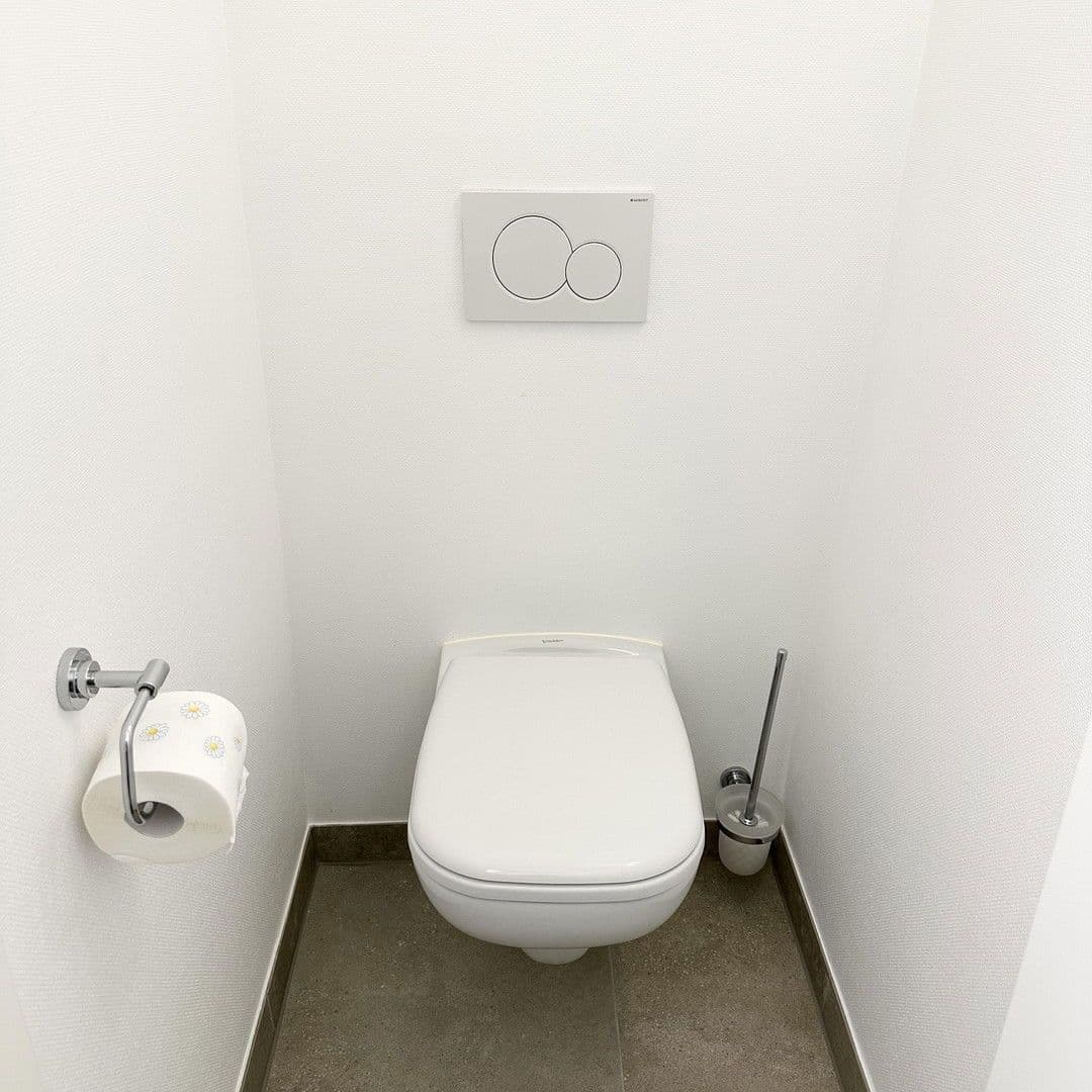 Pronájem bytu 2+1 43 m², Stuttgart, Bádensko-Württembersko Pronájem bytu 2+1 43 m², Stuttgart, Bádensko-Württembersko