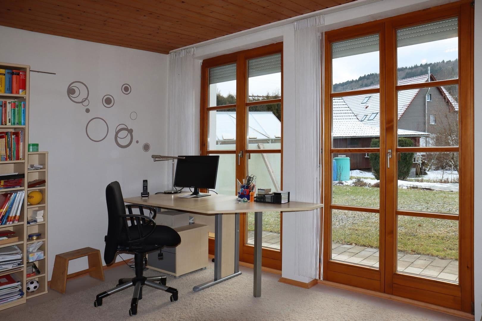 Prodej domu 210 m², pozemek 1.295 m², Reichenbach am Heuberg, Bádensko-Württembersko Prodej domu 210 m², pozemek 1.295 m², Reichenbach am Heuberg, Bádensko-Württembersko