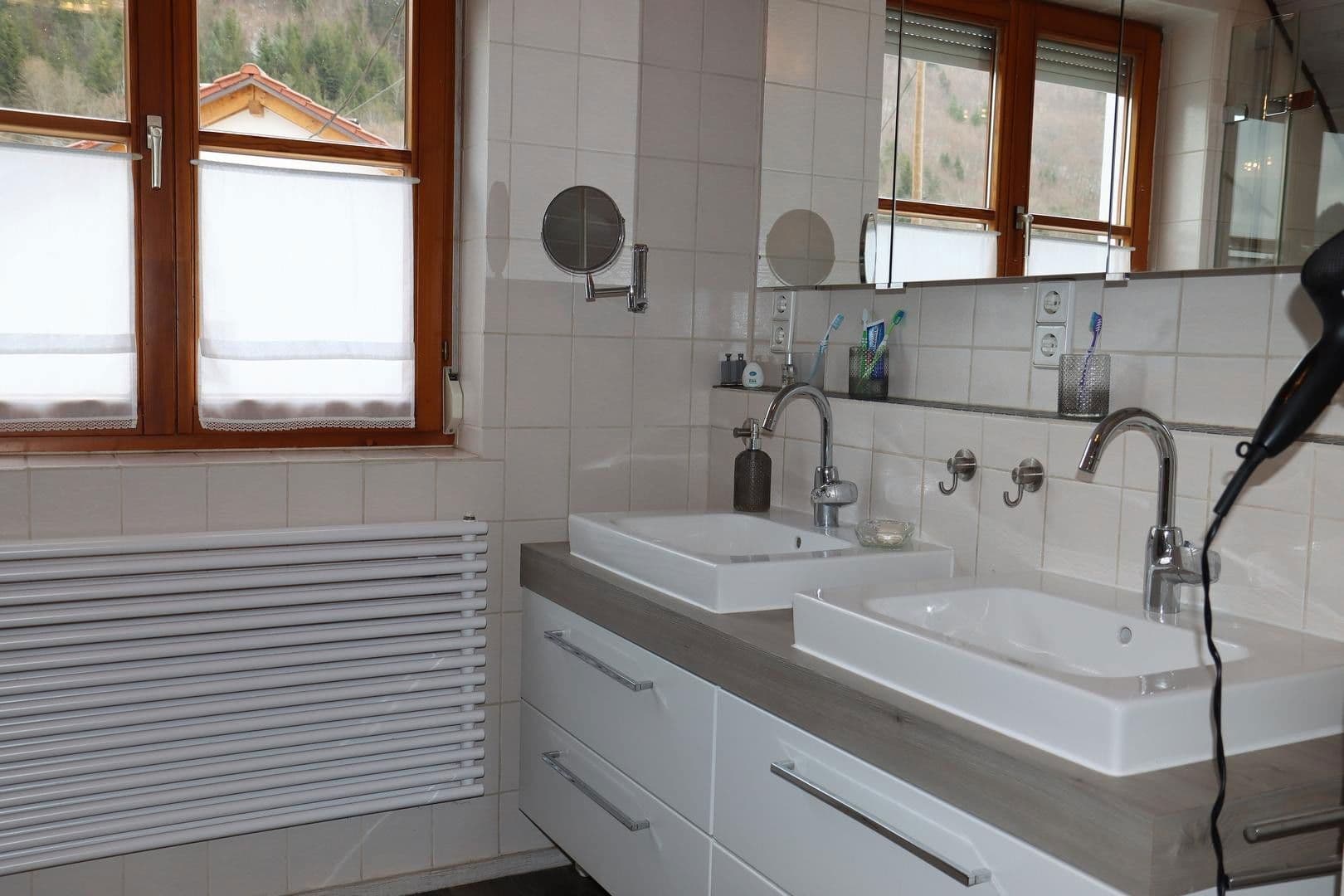 Prodej domu 210 m², pozemek 1.295 m², Reichenbach am Heuberg, Bádensko-Württembersko Prodej domu 210 m², pozemek 1.295 m², Reichenbach am Heuberg, Bádensko-Württembersko