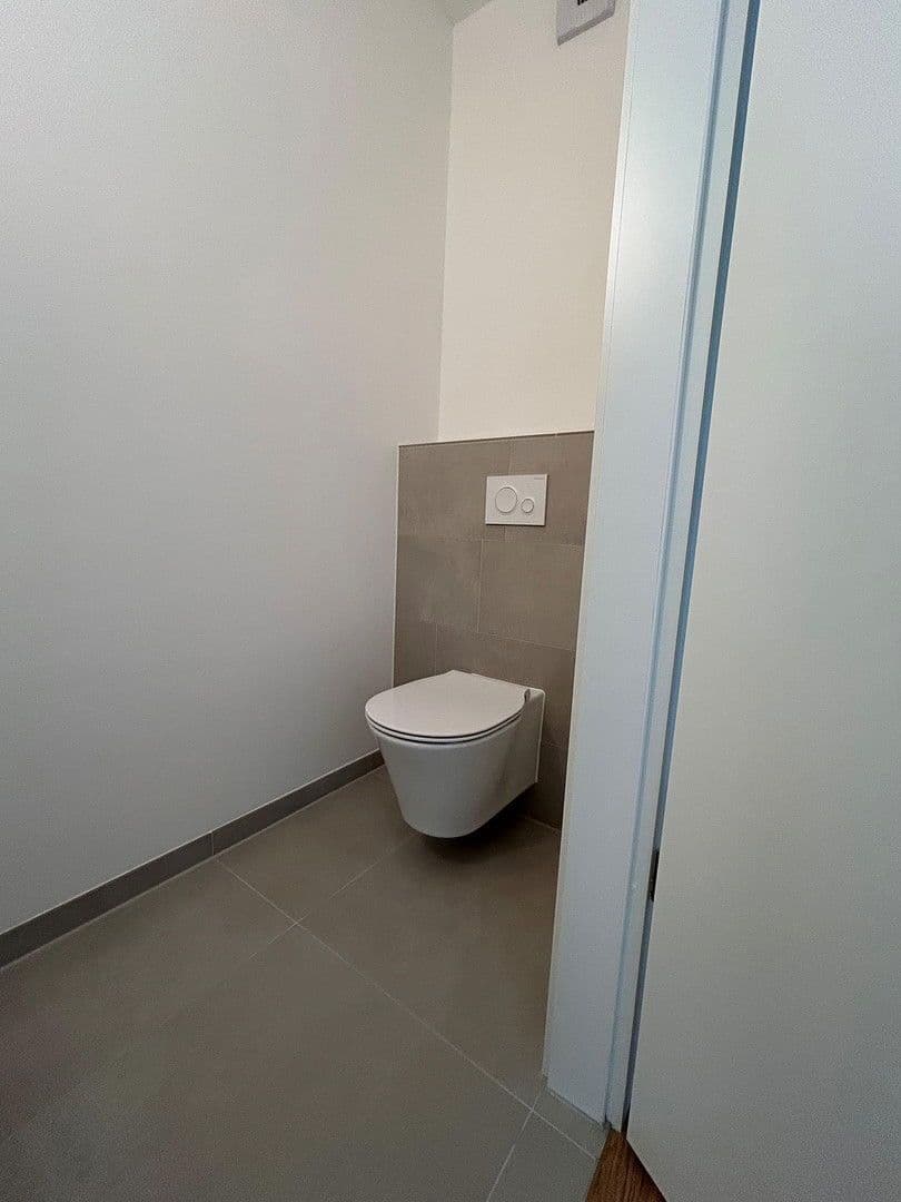 Pronájem bytu 2+1 67 m², Leinweberweg 38, München, Bavorsko Pronájem bytu 2+1 67 m², Leinweberweg 38, München, Bavorsko