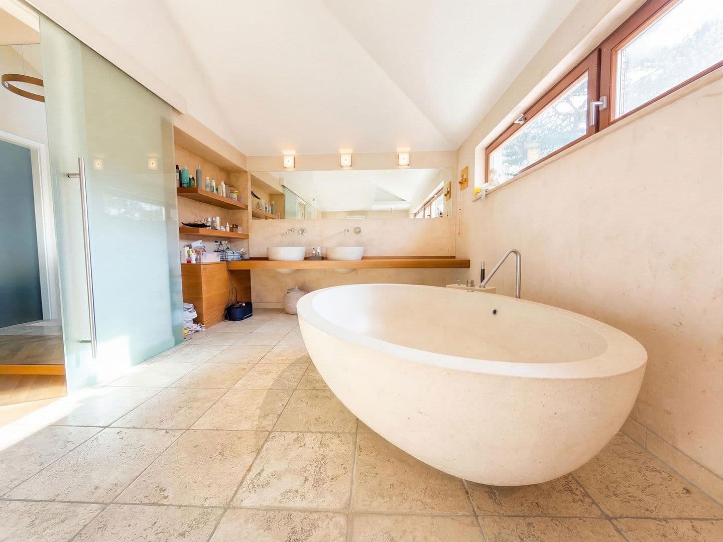 Prodej domu 233 m², pozemek 920 m², Berlin, Berlín Prodej domu 233 m², pozemek 920 m², Berlin, Berlín