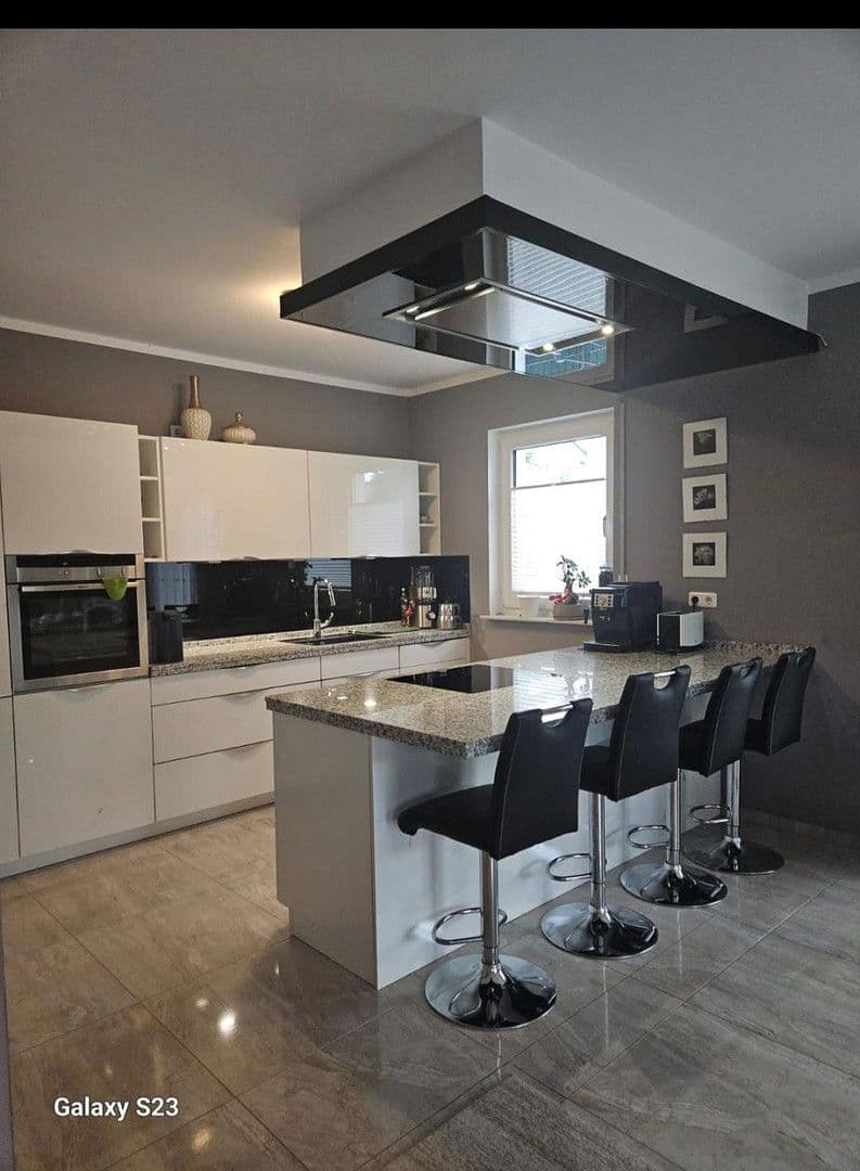 Pronájem domu 140 m², pozemek 400 m², Berlin, Berlín Pronájem domu 140 m², pozemek 400 m², Berlin, Berlín