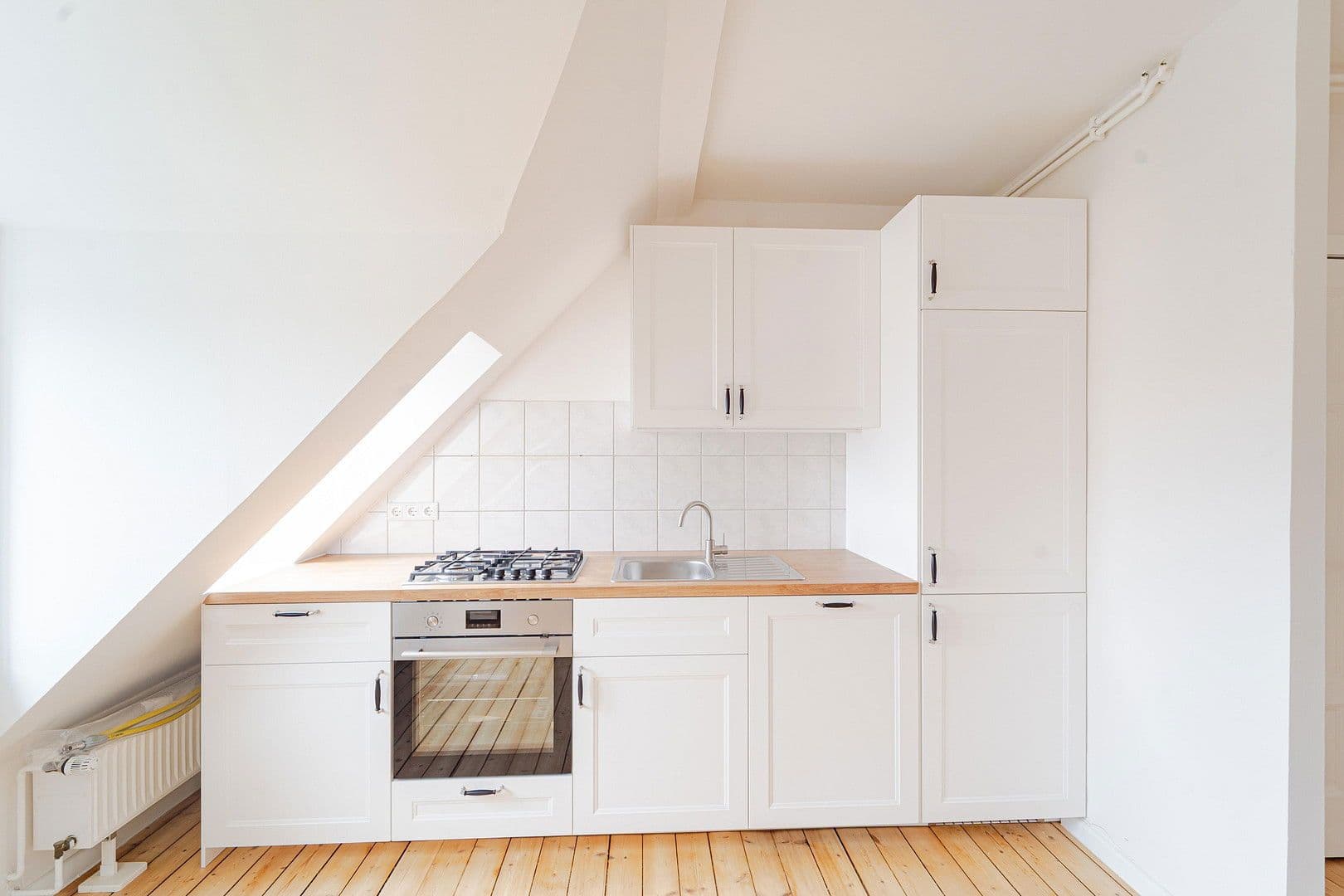 Prodej bytu 3+1 70 m², Schwartauer Allee 121, Lübeck, Šlesvicko-Holštýnsko Prodej bytu 3+1 70 m², Schwartauer Allee 121, Lübeck, Šlesvicko-Holštýnsko