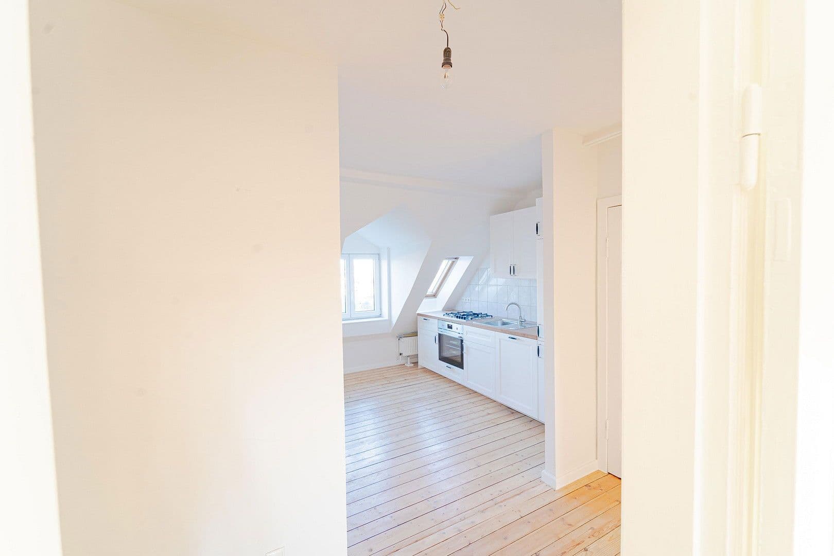 Prodej bytu 3+1 70 m², Schwartauer Allee 121, Lübeck, Šlesvicko-Holštýnsko Prodej bytu 3+1 70 m², Schwartauer Allee 121, Lübeck, Šlesvicko-Holštýnsko