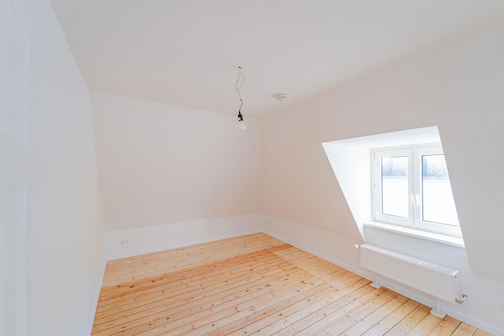 Prodej bytu 3+1 70 m², Schwartauer Allee 121, Lübeck, Šlesvicko-Holštýnsko Prodej bytu 3+1 70 m², Schwartauer Allee 121, Lübeck, Šlesvicko-Holštýnsko