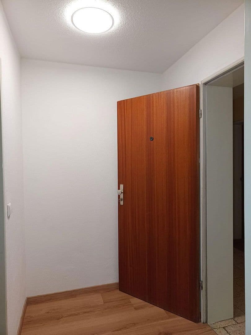 Pronájem bytu 1+kk 38 m², Zum Hofgut 1, Konstanz, Bádensko-Württembersko Pronájem bytu 1+kk 38 m², Zum Hofgut 1, Konstanz, Bádensko-Württembersko