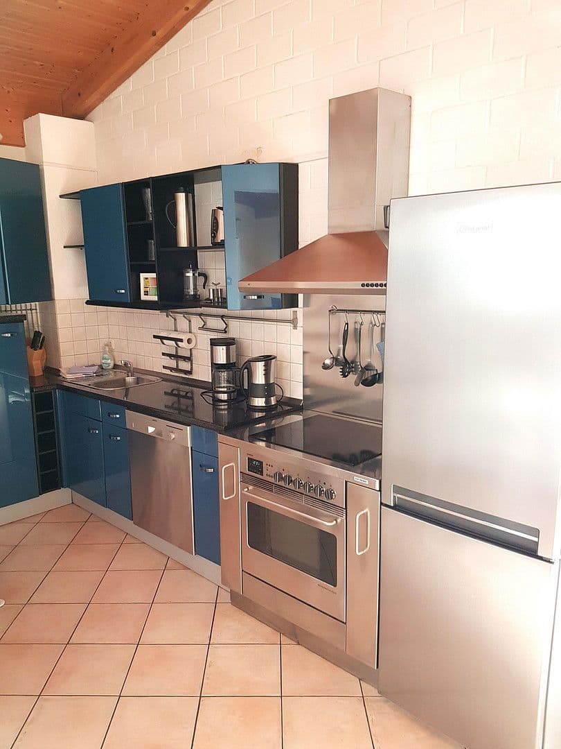 Prodej bytu 4+1 143 m², Mühlenstraße 8, Rostock, Mecklenburg-Vorpommern Prodej bytu 4+1 143 m², Mühlenstraße 8, Rostock, Mecklenburg-Vorpommern