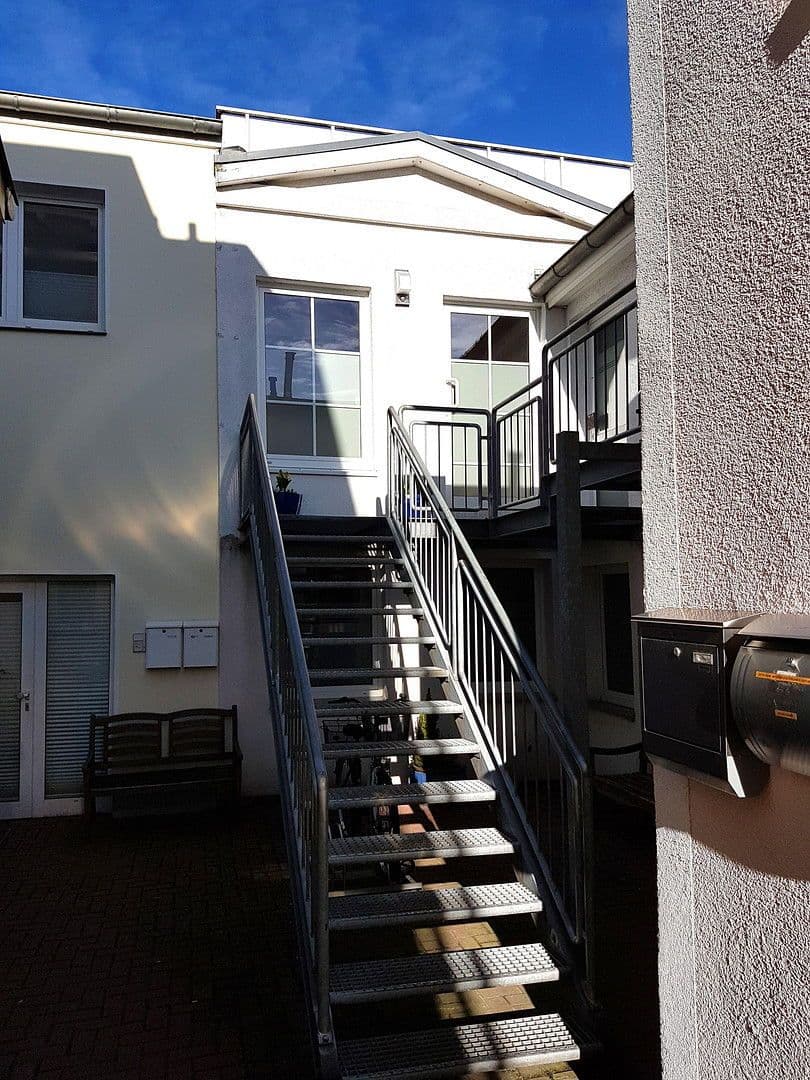 Prodej bytu 4+1 143 m², Mühlenstraße 8, Rostock, Mecklenburg-Vorpommern Prodej bytu 4+1 143 m², Mühlenstraße 8, Rostock, Mecklenburg-Vorpommern