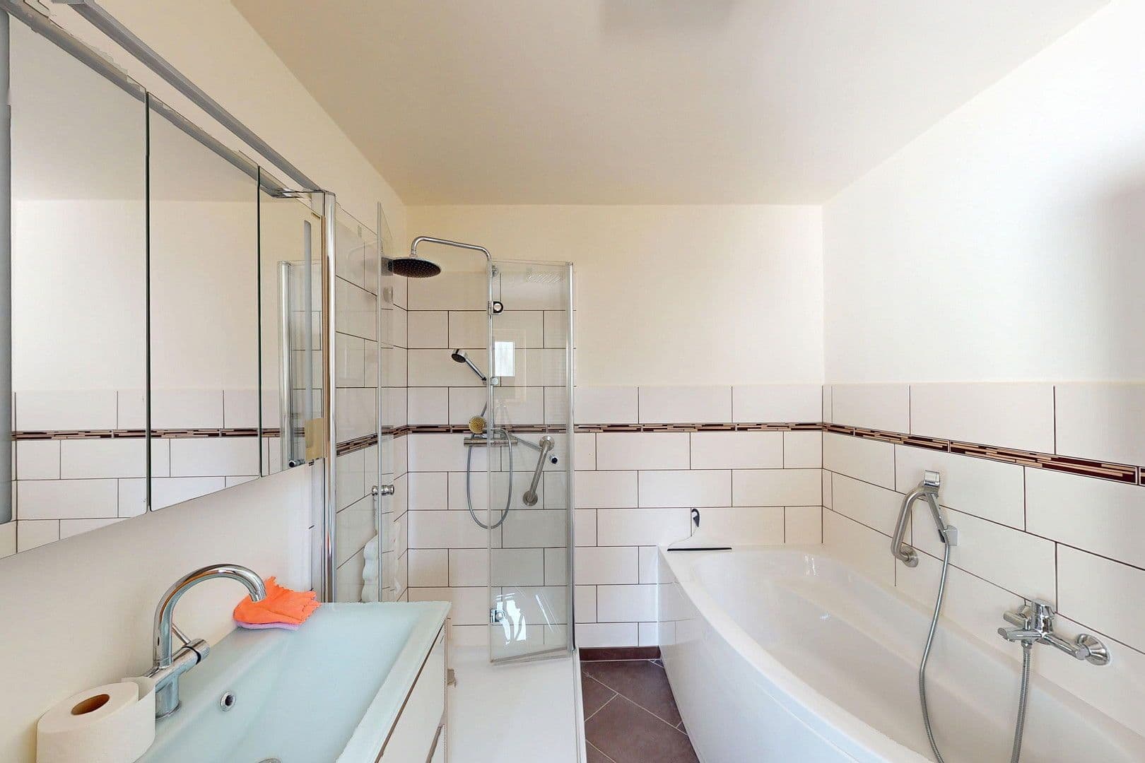 Prodej domu 200 m², pozemek 805 m², Neudenau, Bádensko-Württembersko Prodej domu 200 m², pozemek 805 m², Neudenau, Bádensko-Württembersko