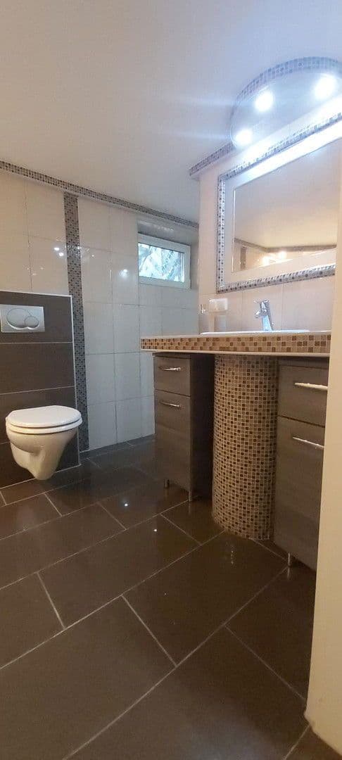 Prodej domu 95 m², pozemek 152 m², Idstein, Hessen Prodej domu 95 m², pozemek 152 m², Idstein, Hessen