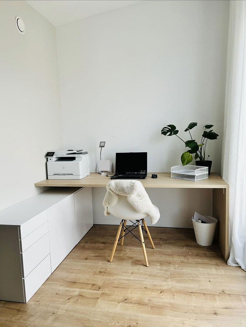 Prodej domu 163 m², pozemek 165 m², Adelsdorf, Bavorsko Prodej domu 163 m², pozemek 165 m², Adelsdorf, Bavorsko