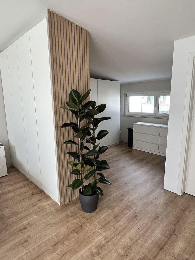 Prodej domu 163 m², pozemek 165 m², Adelsdorf, Bavorsko Prodej domu 163 m², pozemek 165 m², Adelsdorf, Bavorsko