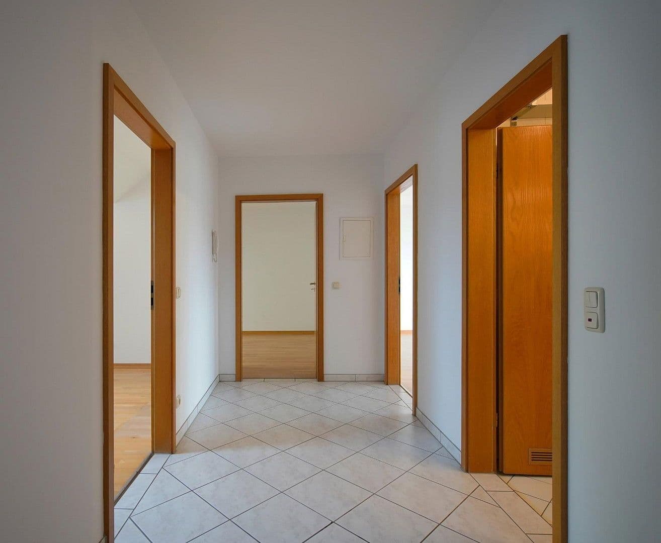 Prodej bytu 3+1 88 m², Allacher Strasse 6, Karlsfeld, Bavorsko Prodej bytu 3+1 88 m², Allacher Strasse 6, Karlsfeld, Bavorsko