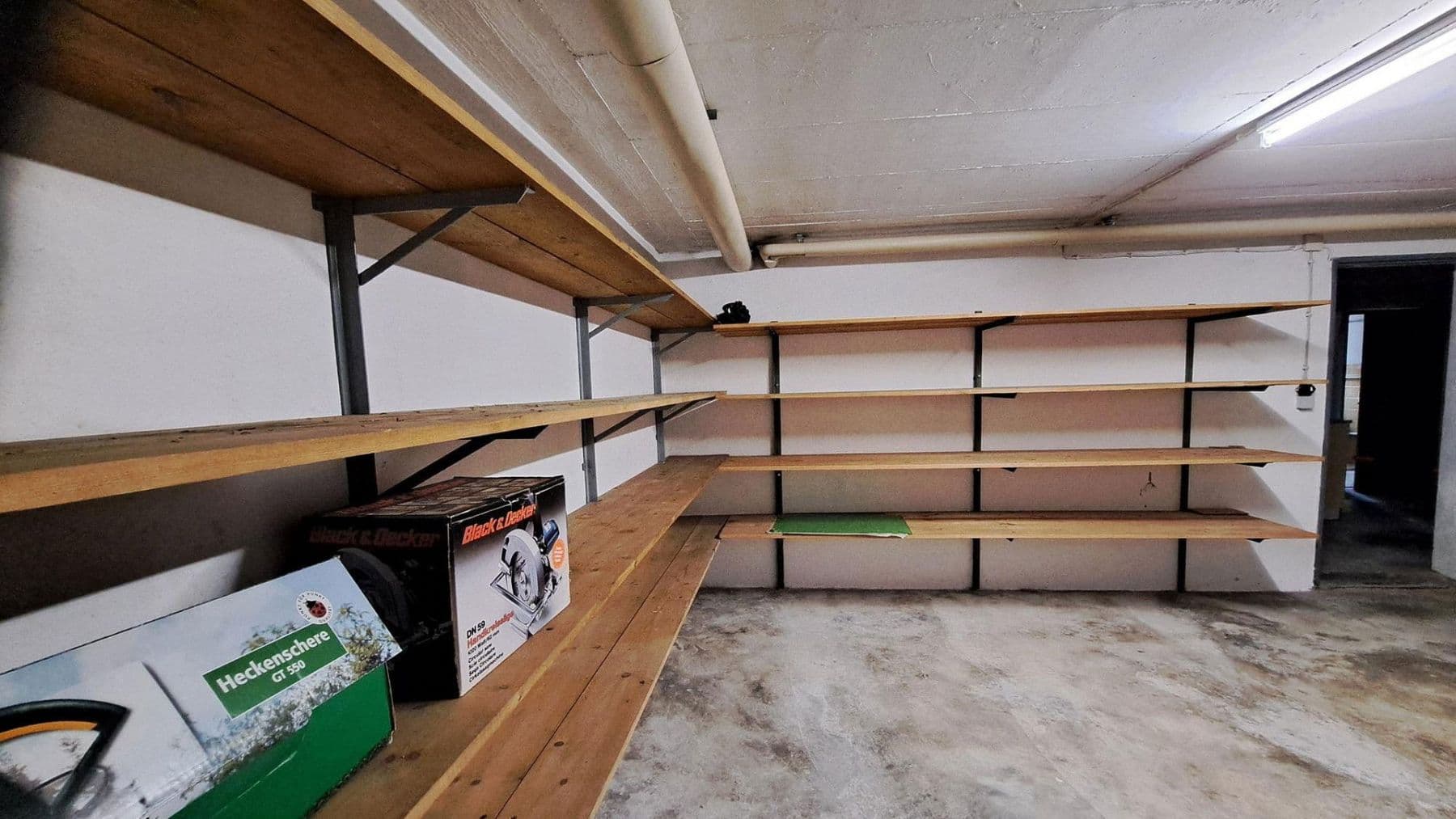 Prodej domu 200 m², pozemek 950 m², Bad Schussenried, Bádensko-Württembersko Prodej domu 200 m², pozemek 950 m², Bad Schussenried, Bádensko-Württembersko