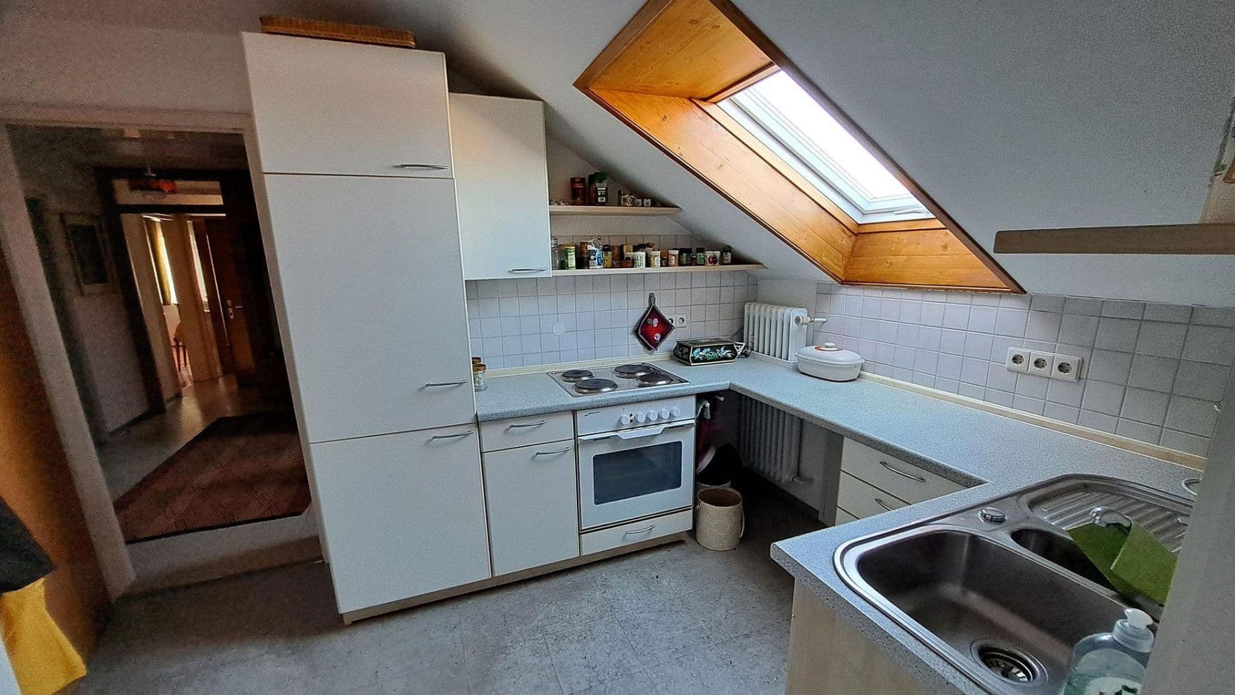 Prodej domu 200 m², pozemek 950 m², Bad Schussenried, Bádensko-Württembersko Prodej domu 200 m², pozemek 950 m², Bad Schussenried, Bádensko-Württembersko