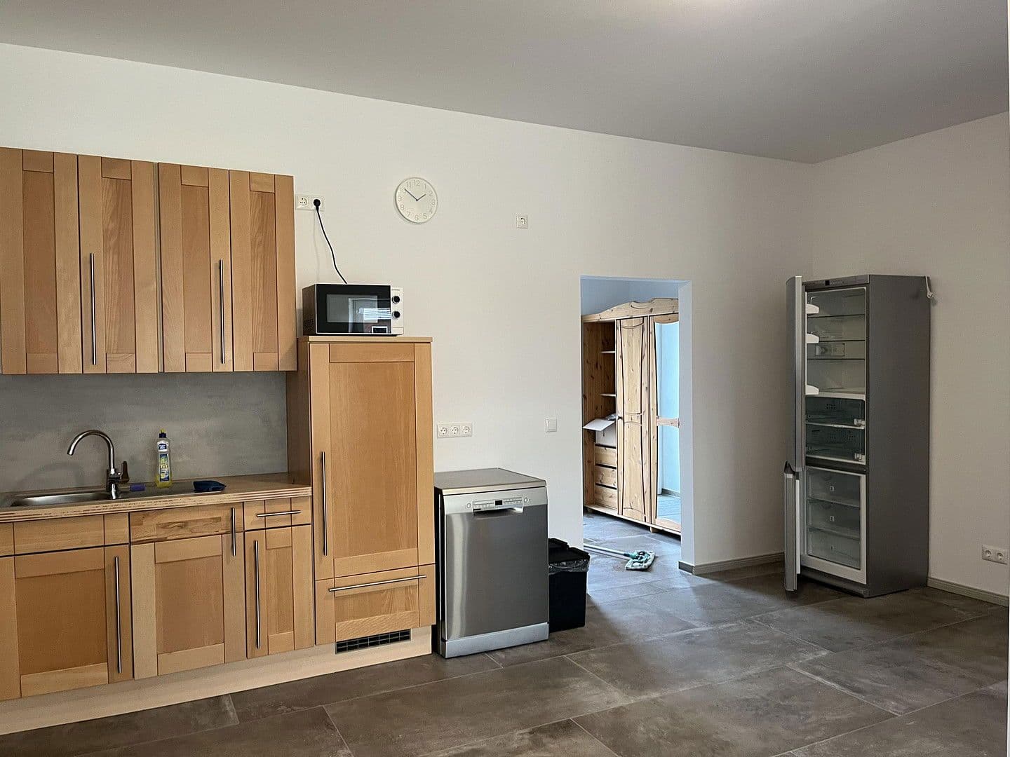 Pronájem bytu 4+1 114 m², Dummerstorf, Mecklenburg-Vorpommern Pronájem bytu 4+1 114 m², Dummerstorf, Mecklenburg-Vorpommern