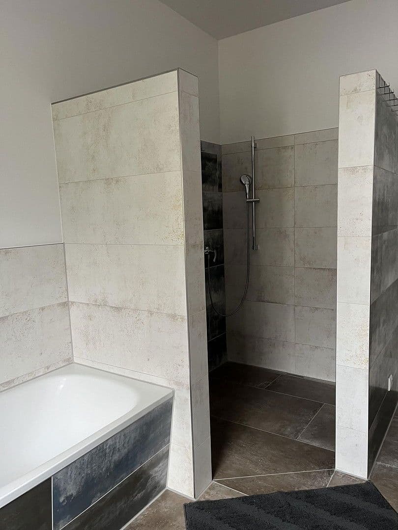 Pronájem bytu 4+1 114 m², Dummerstorf, Mecklenburg-Vorpommern Pronájem bytu 4+1 114 m², Dummerstorf, Mecklenburg-Vorpommern