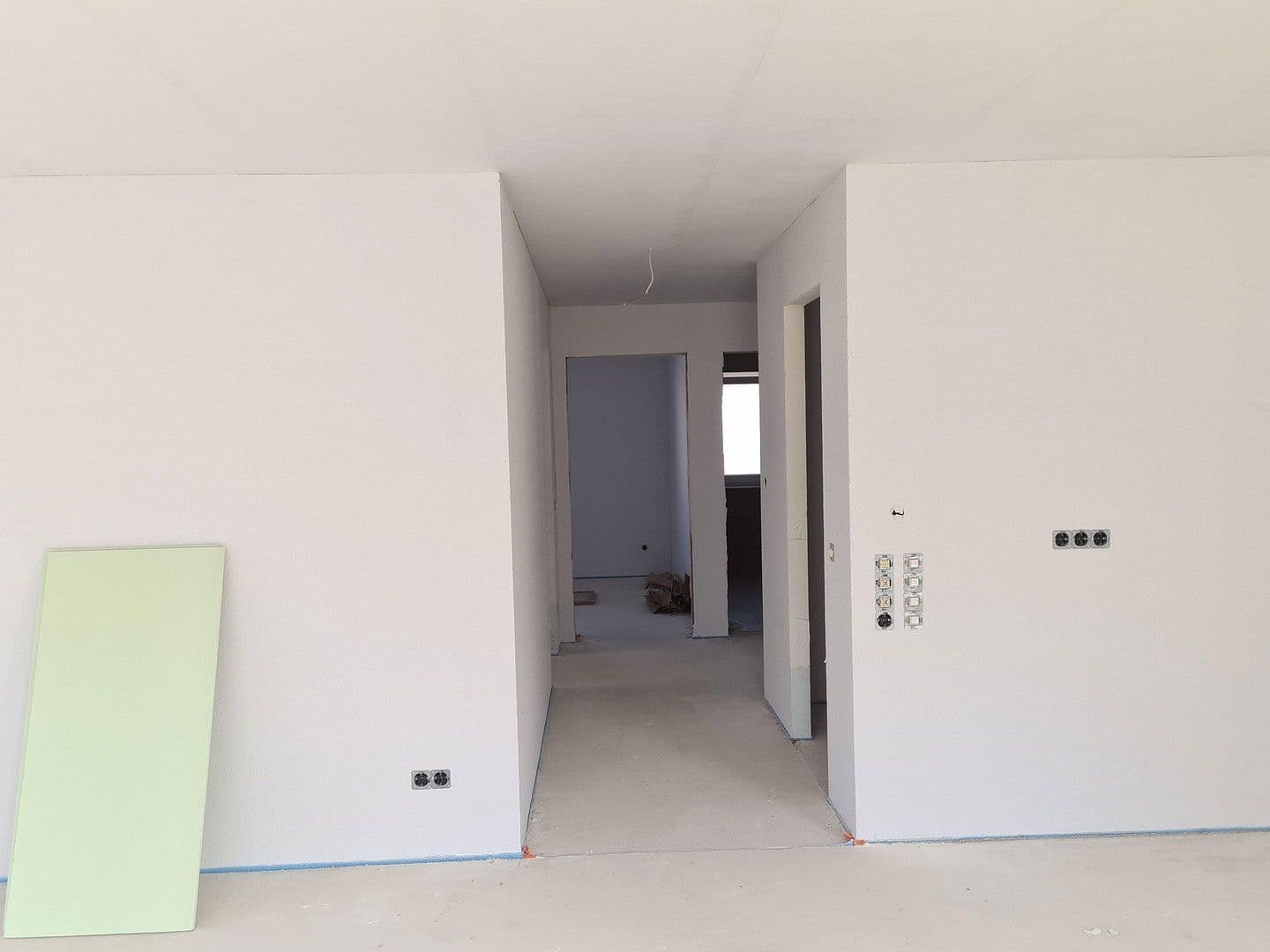 Pronájem bytu 3+1 84 m², Rottenburg am Neckar, Bádensko-Württembersko Pronájem bytu 3+1 84 m², Rottenburg am Neckar, Bádensko-Württembersko