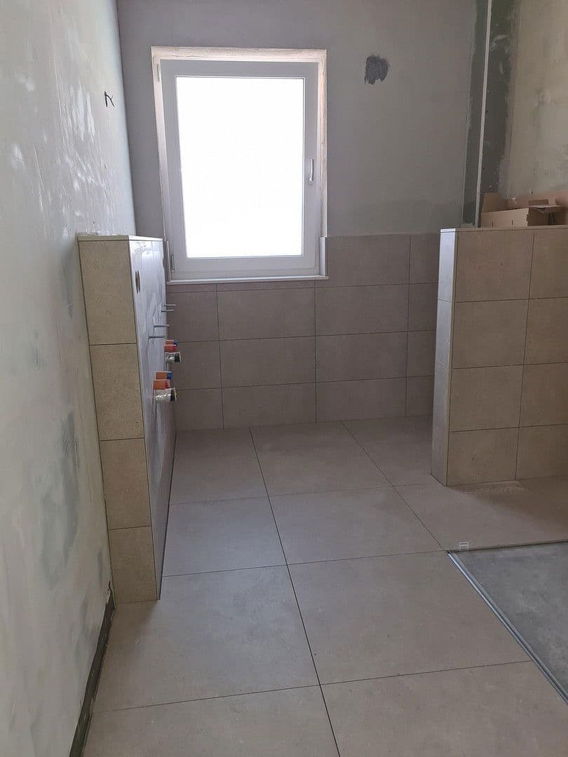 Pronájem bytu 3+1 84 m², Rottenburg am Neckar, Bádensko-Württembersko Pronájem bytu 3+1 84 m², Rottenburg am Neckar, Bádensko-Württembersko