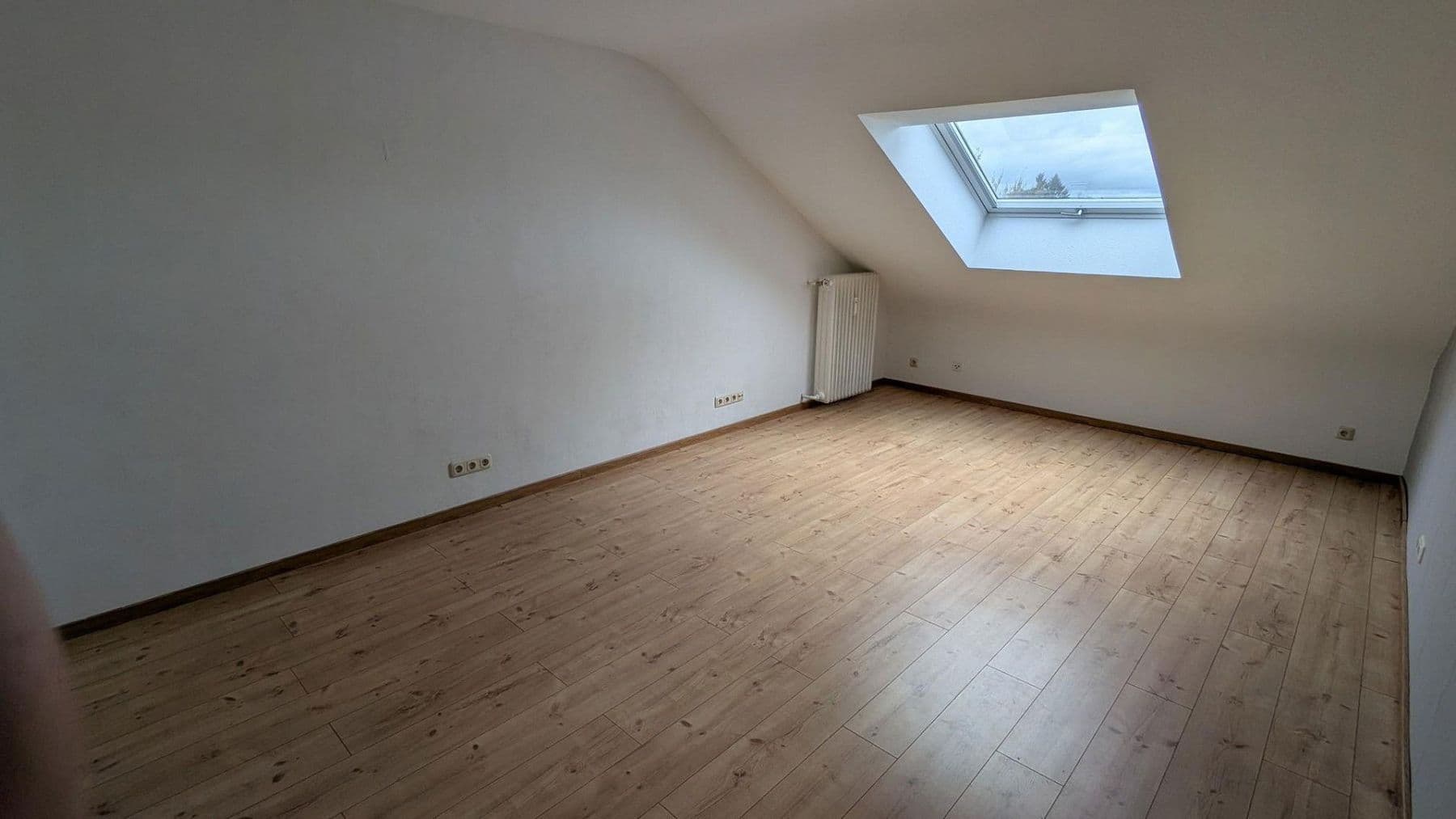 Prodej bytu 3+1 62 m², Johannesweg 15, Maintal, Hessen Prodej bytu 3+1 62 m², Johannesweg 15, Maintal, Hessen