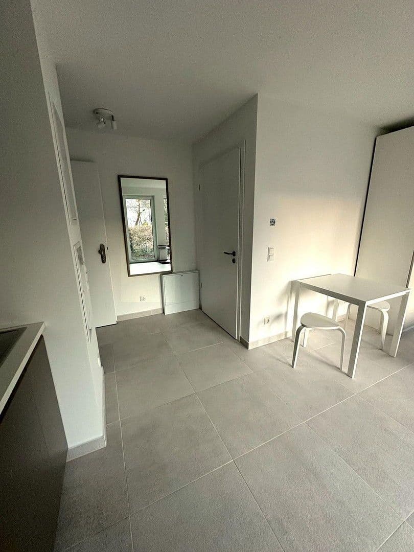 Pronájem bytu 1+1 30 m², Hundert-Morgen-Str. 2B, Kelsterbach, Hessen Pronájem bytu 1+1 30 m², Hundert-Morgen-Str. 2B, Kelsterbach, Hessen