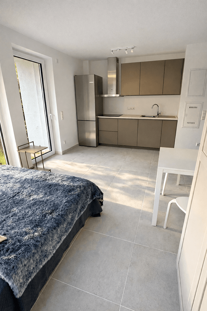 Pronájem bytu 1+1 30 m², Hundert-Morgen-Str. 2B, Kelsterbach, Hessen Pronájem bytu 1+1 30 m², Hundert-Morgen-Str. 2B, Kelsterbach, Hessen