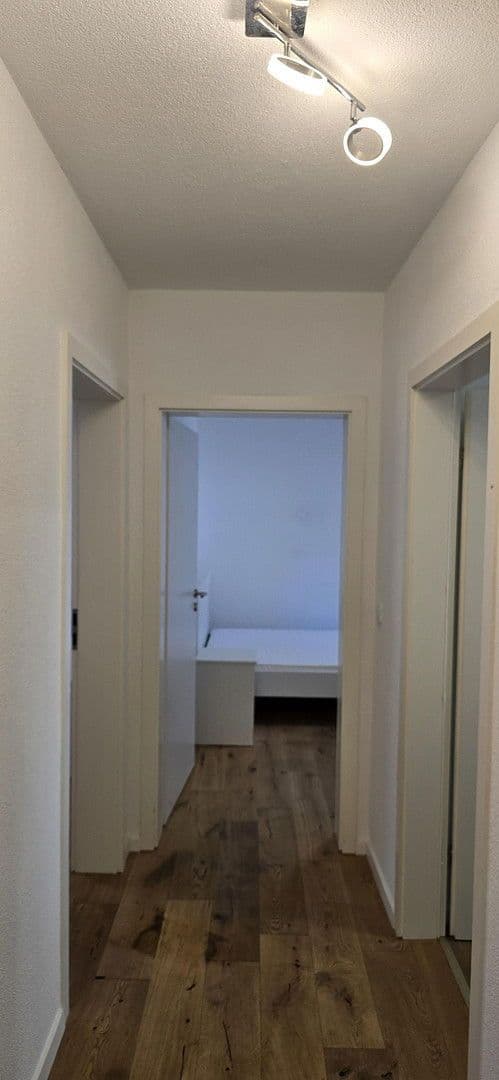 Pronájem bytu 1+1 38 m², Duisburgerstraße 26, Stuttgart, Bádensko-Württembersko Pronájem bytu 1+1 38 m², Duisburgerstraße 26, Stuttgart, Bádensko-Württembersko