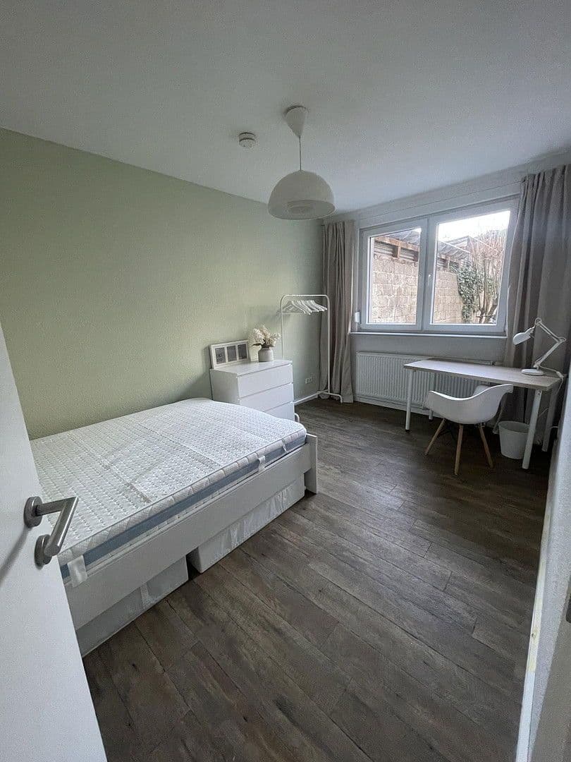 Pronájem bytu 14 m², Bornheimerstr. 80, Bonn, Severní Porýní-Vestfálsko Pronájem bytu 14 m², Bornheimerstr. 80, Bonn, Severní Porýní-Vestfálsko