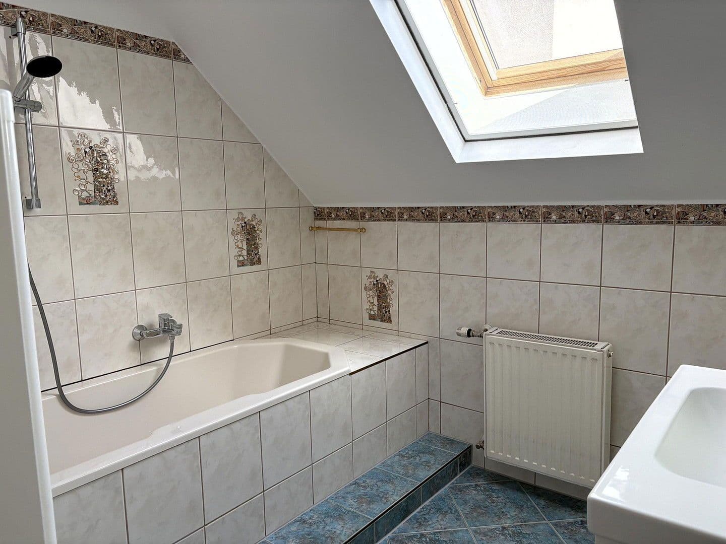 Pronájem bytu 3+1 90 m², Gurkgasse 26, Wien, Wien Pronájem bytu 3+1 90 m², Gurkgasse 26, Wien, Wien